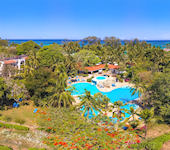 Diani Sea Resort is gelegen op Diani Beach, op slechts 40 km ten zuiden van Mombassa. 