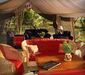 JK Mara Camp tenten kamp lounge Masai Mara aan de Talek rivier in Kenia