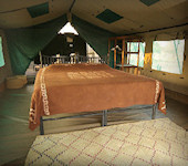 Lake Manze Tented Camp , interieur kamer, Nyerere nationaal park Tanzania